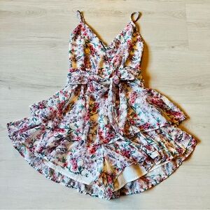 O. Vianca White Pink Floral Flowy Layered Strappy Sleeveless V-Neck Romper Sz S